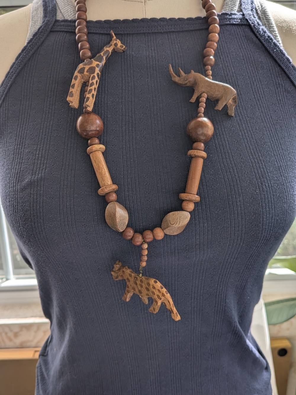 Vintage Carved Wooden Safari Animal Necklace Giraffe Rhino Leopard Folk Art